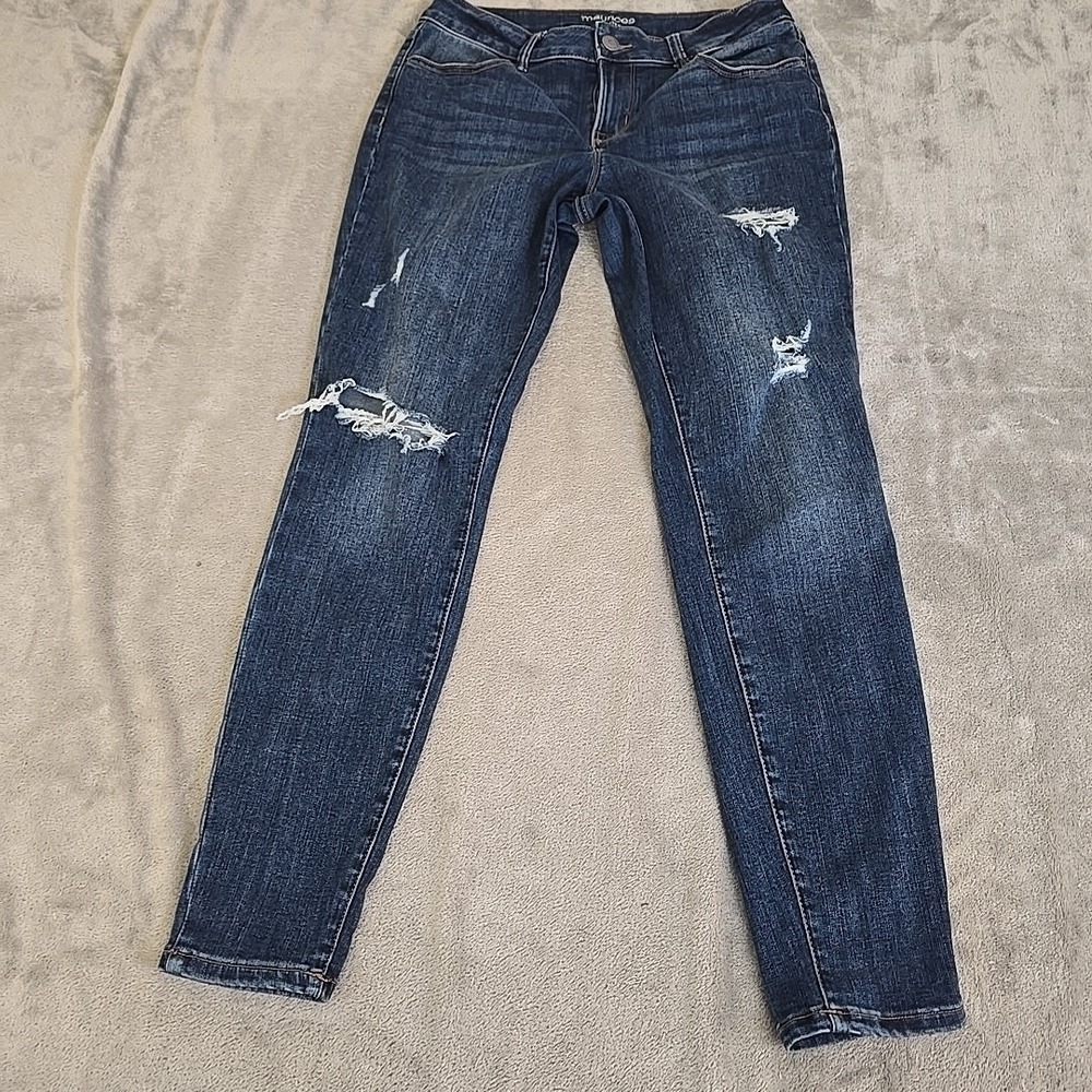 Maurices‎ Jeans Womens Medium Regular Blue Distressed Mid-Rise Casual Normcore
